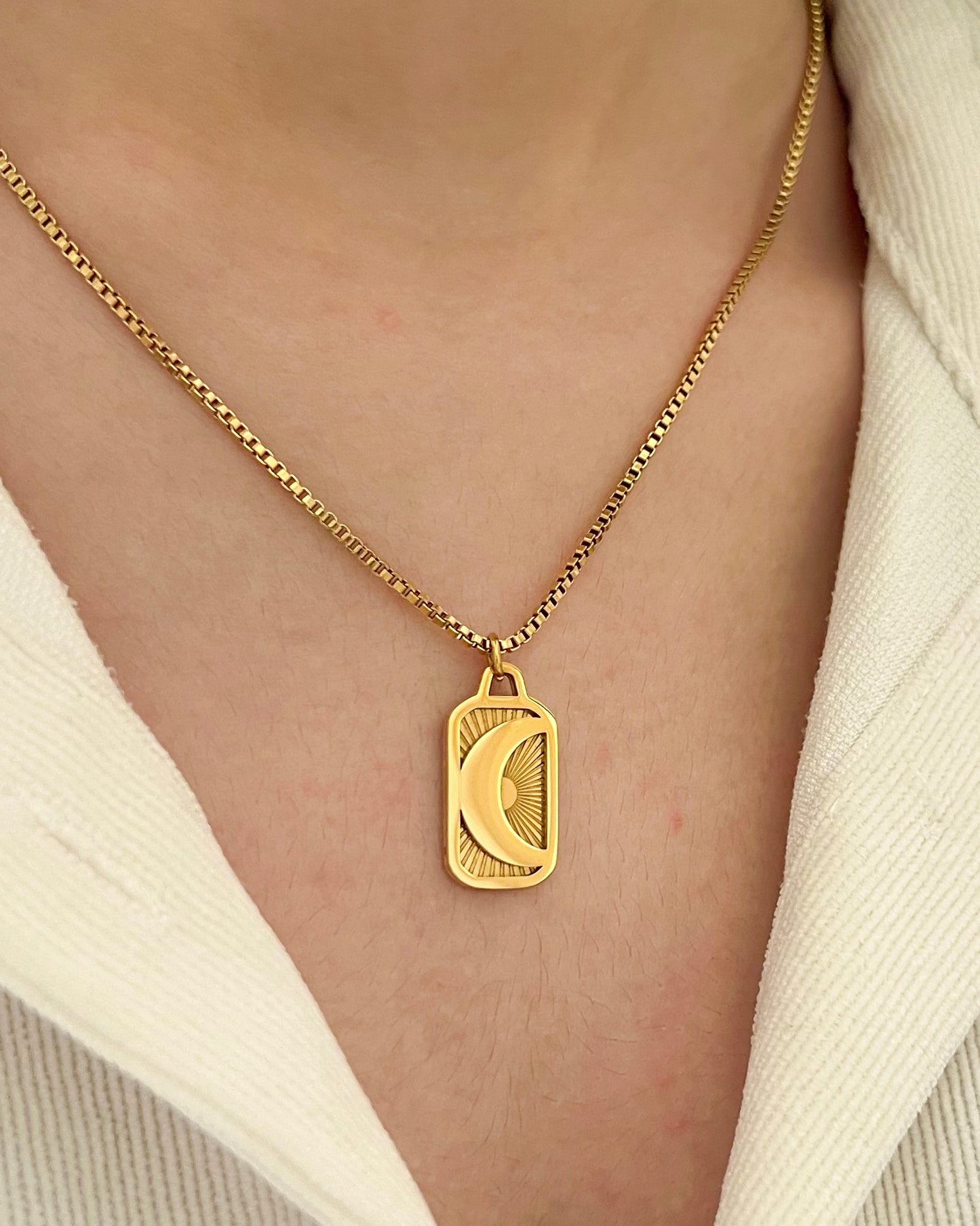 Luna - Moon Necklace