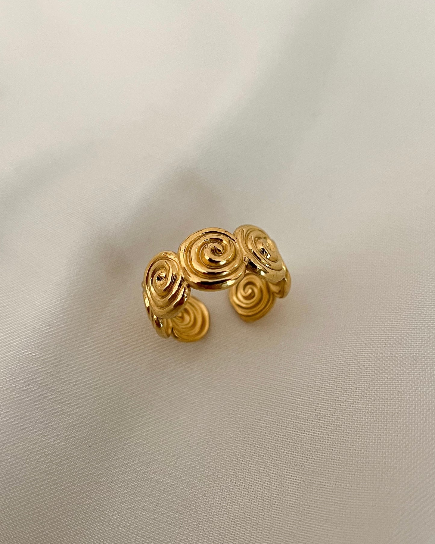 Whirl Ring