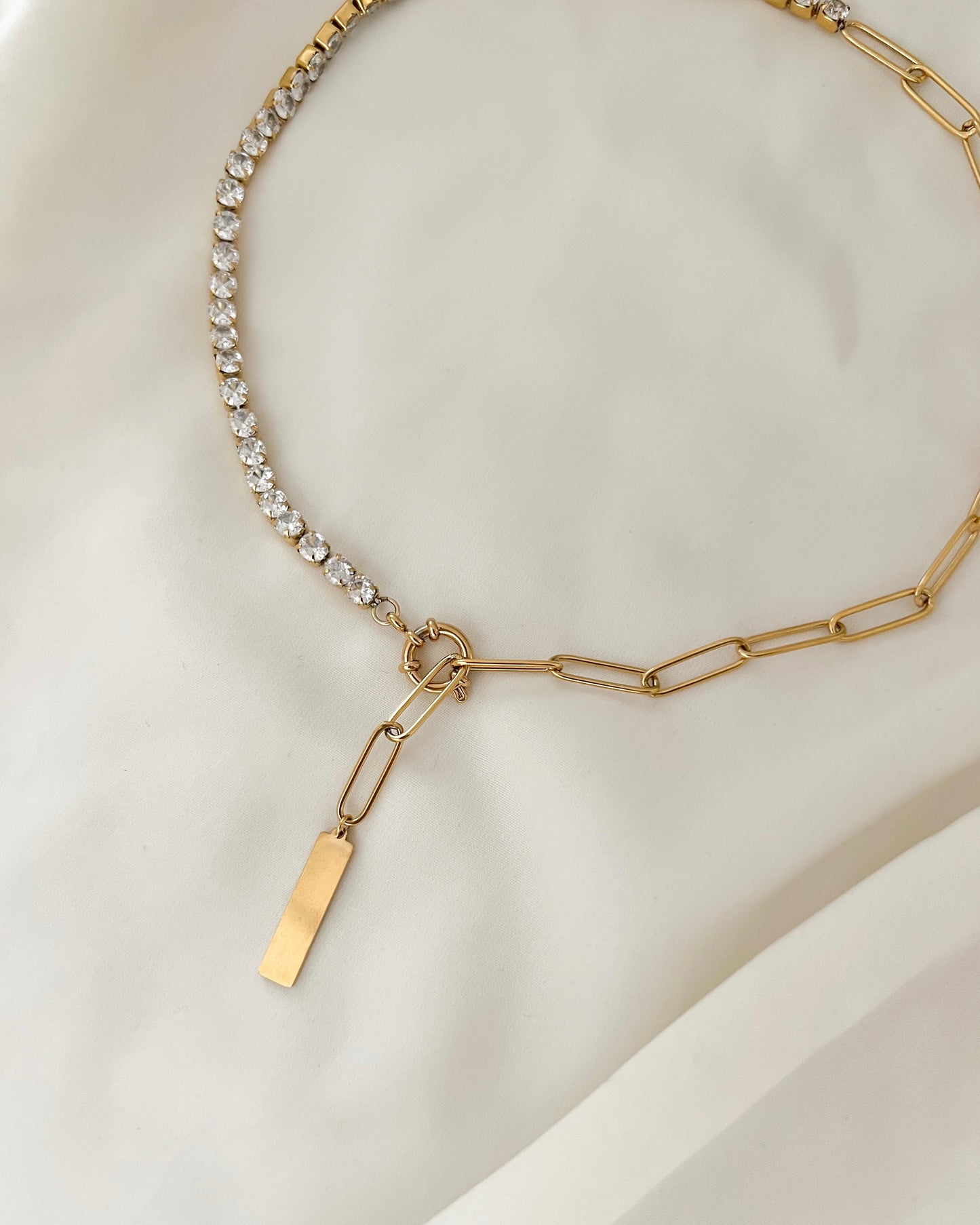 Elle Necklace
