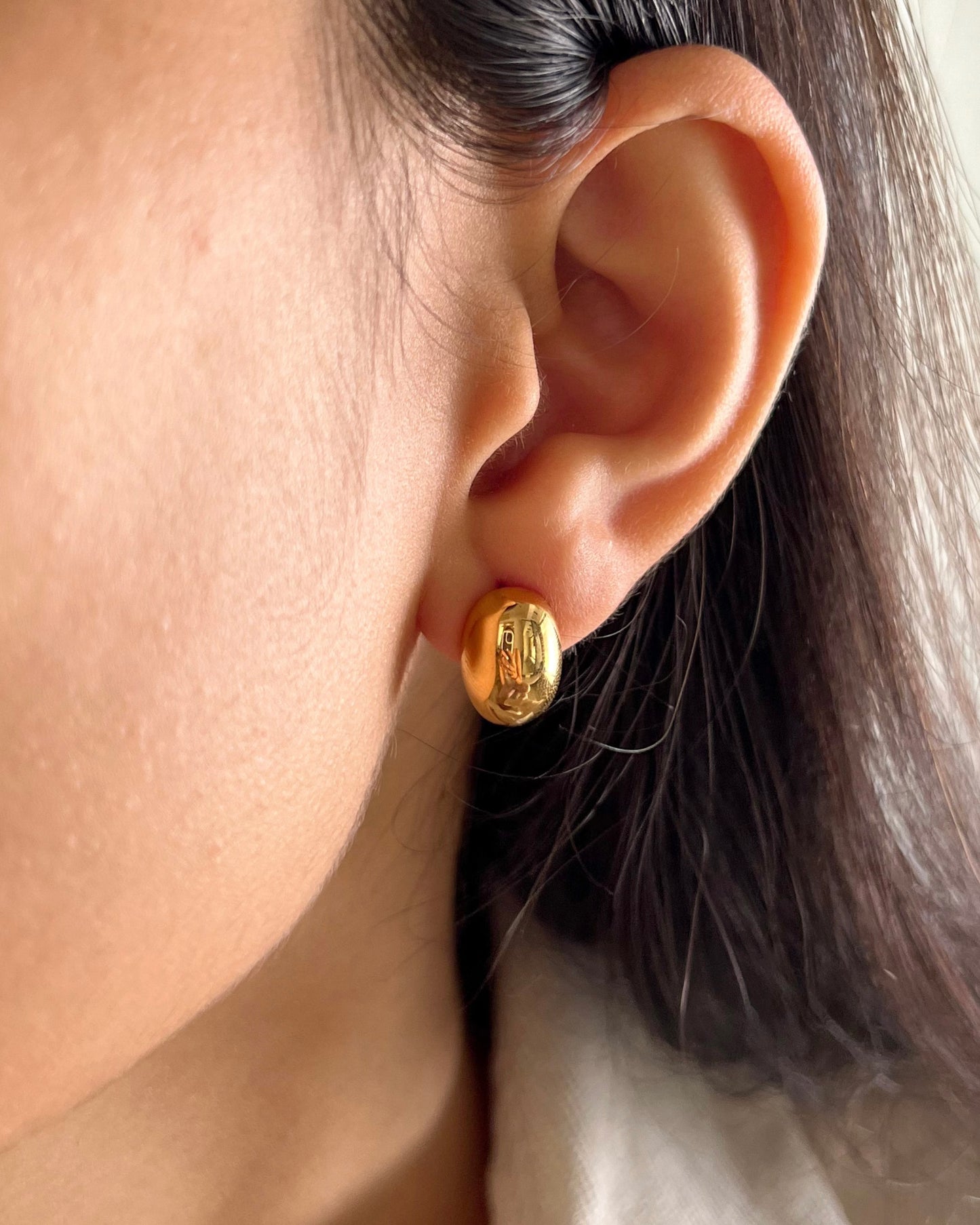 Lily Stud Earrings