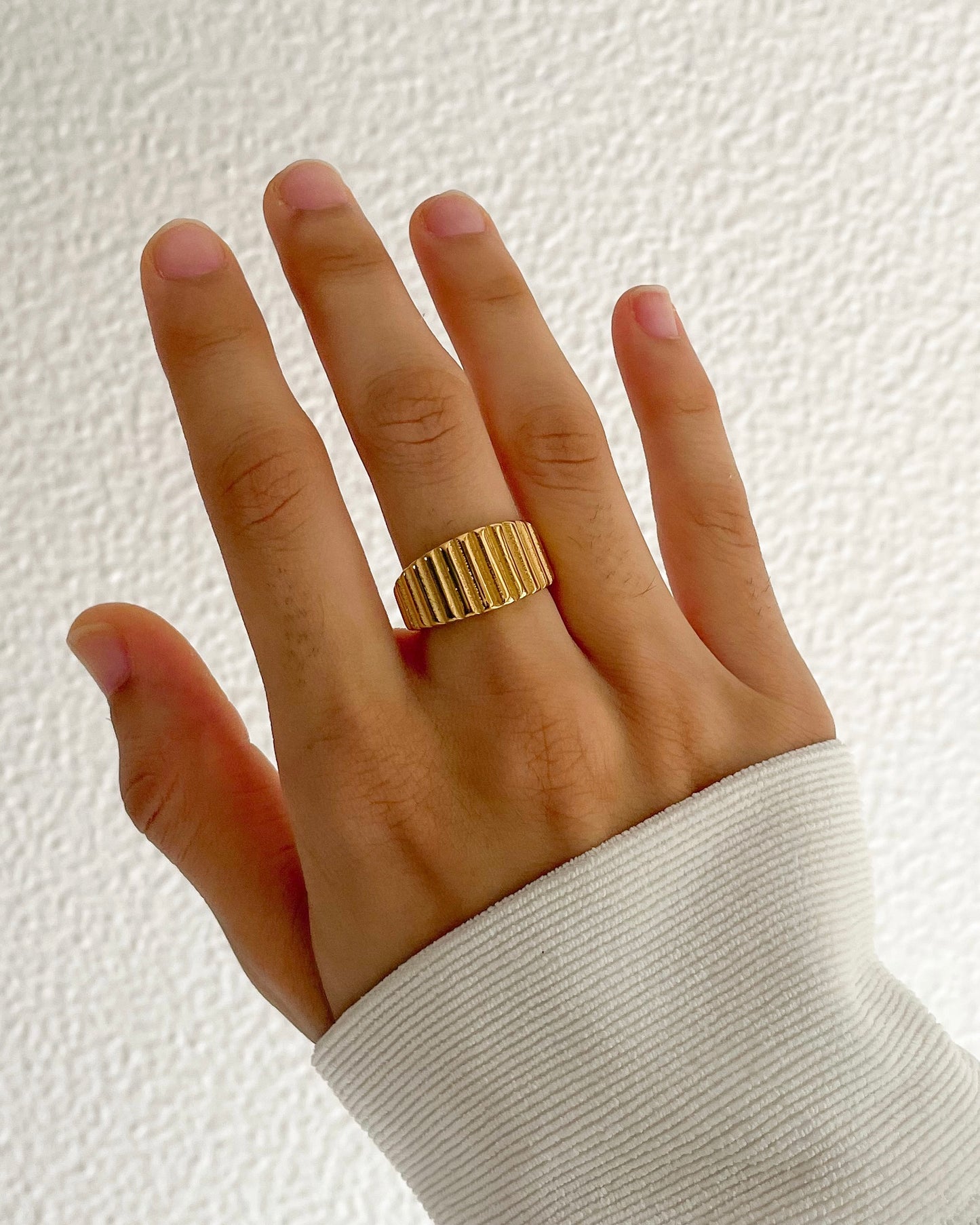 Hera Ring