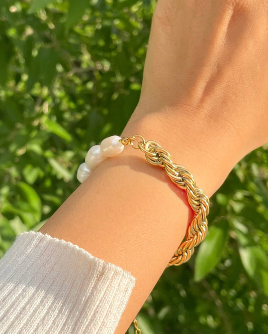 Avery - Pearl Rope Chain Bracelet