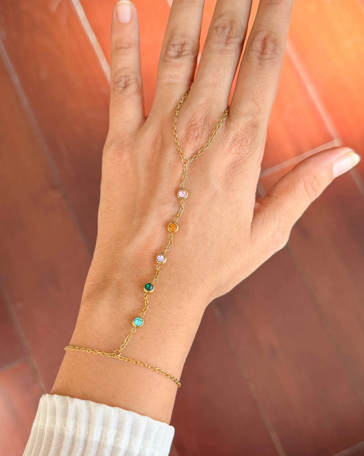 Lucy Multicolour Handchain