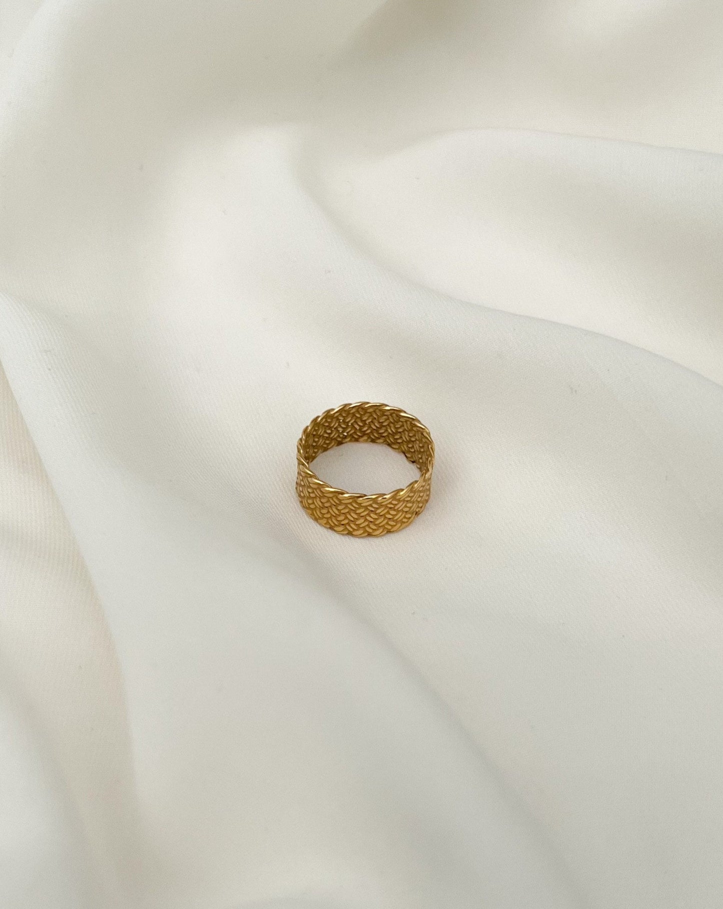 Mila Ring
