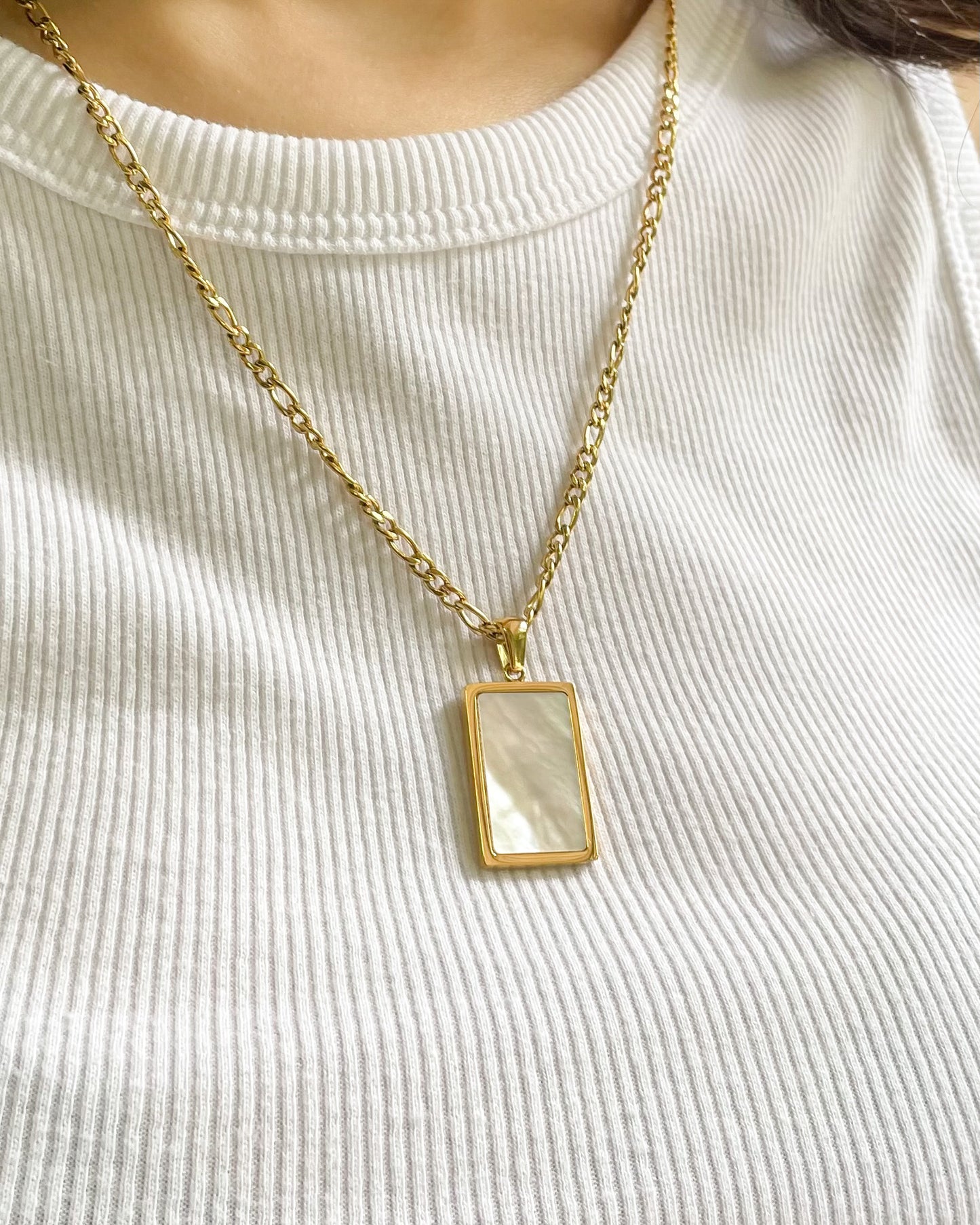 Mother of Pearl Shell Necklace