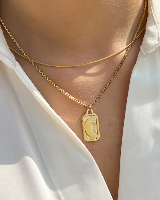 Luna - Moon Necklace