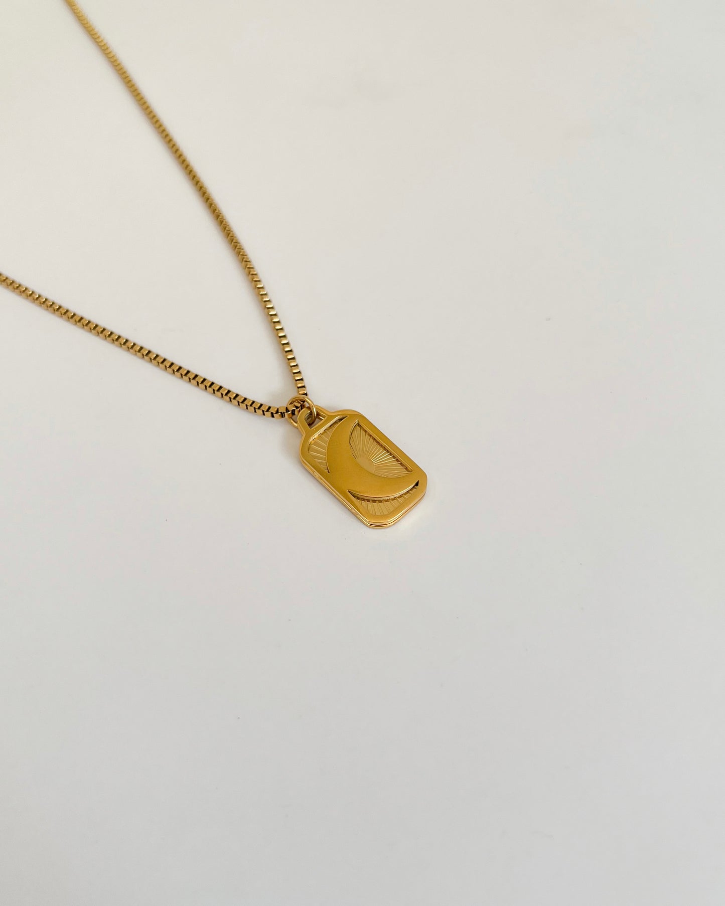 Luna - Moon Necklace