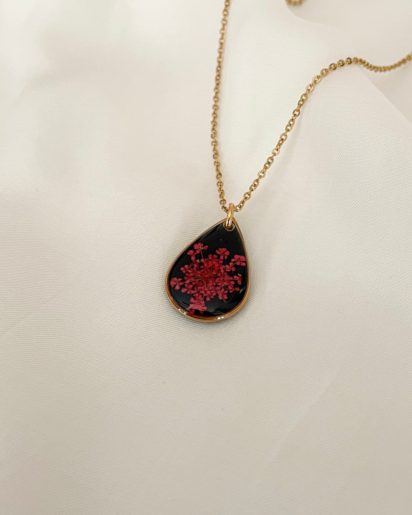 Red Queen Anne's Lace Necklace