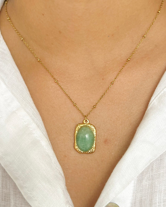 Evergreen Stone Necklace