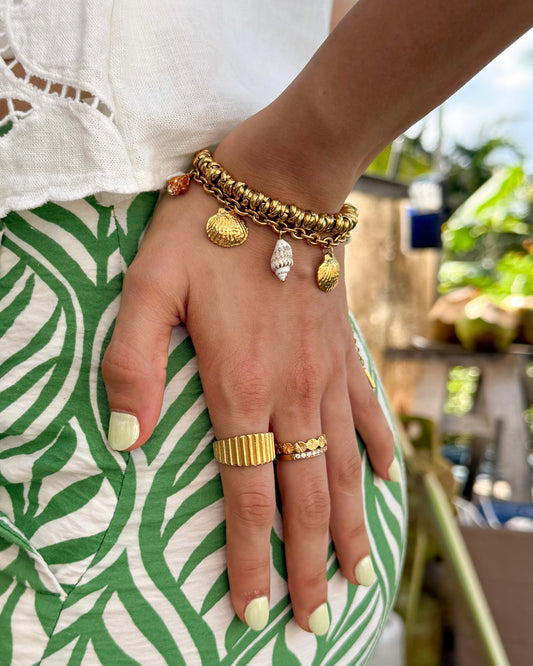 Shelly Bracelet