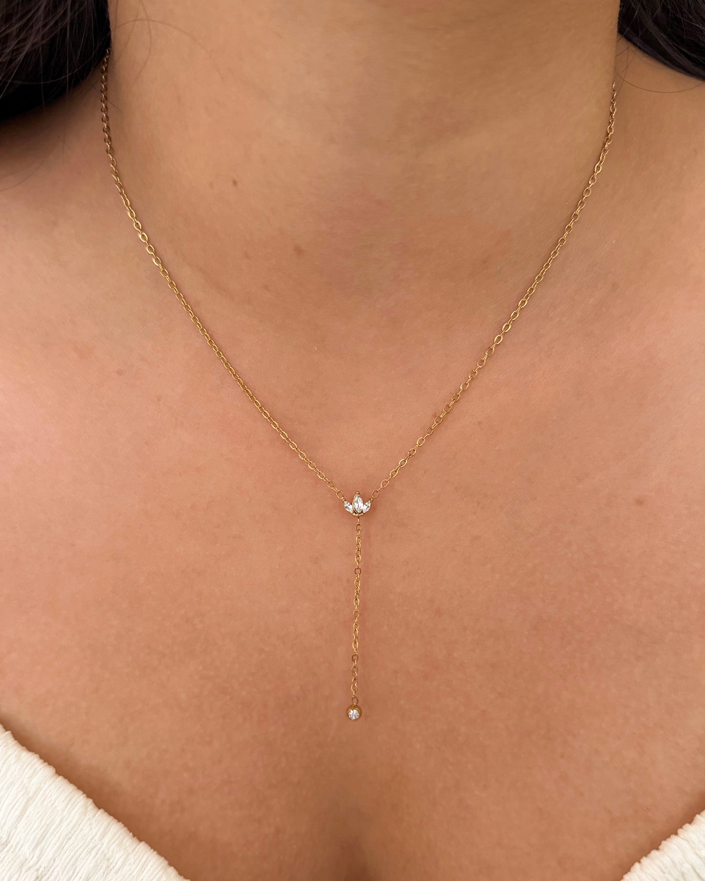Fleur Lariat Necklace